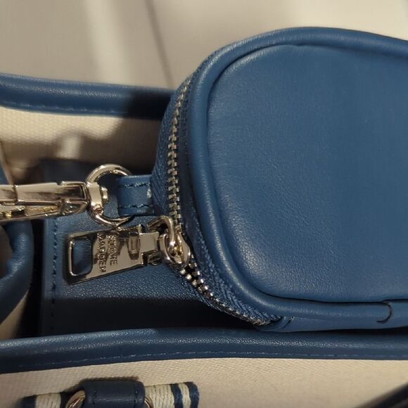 Steve Madden Blue and White Crossbody Bag - Picture 8 of 8